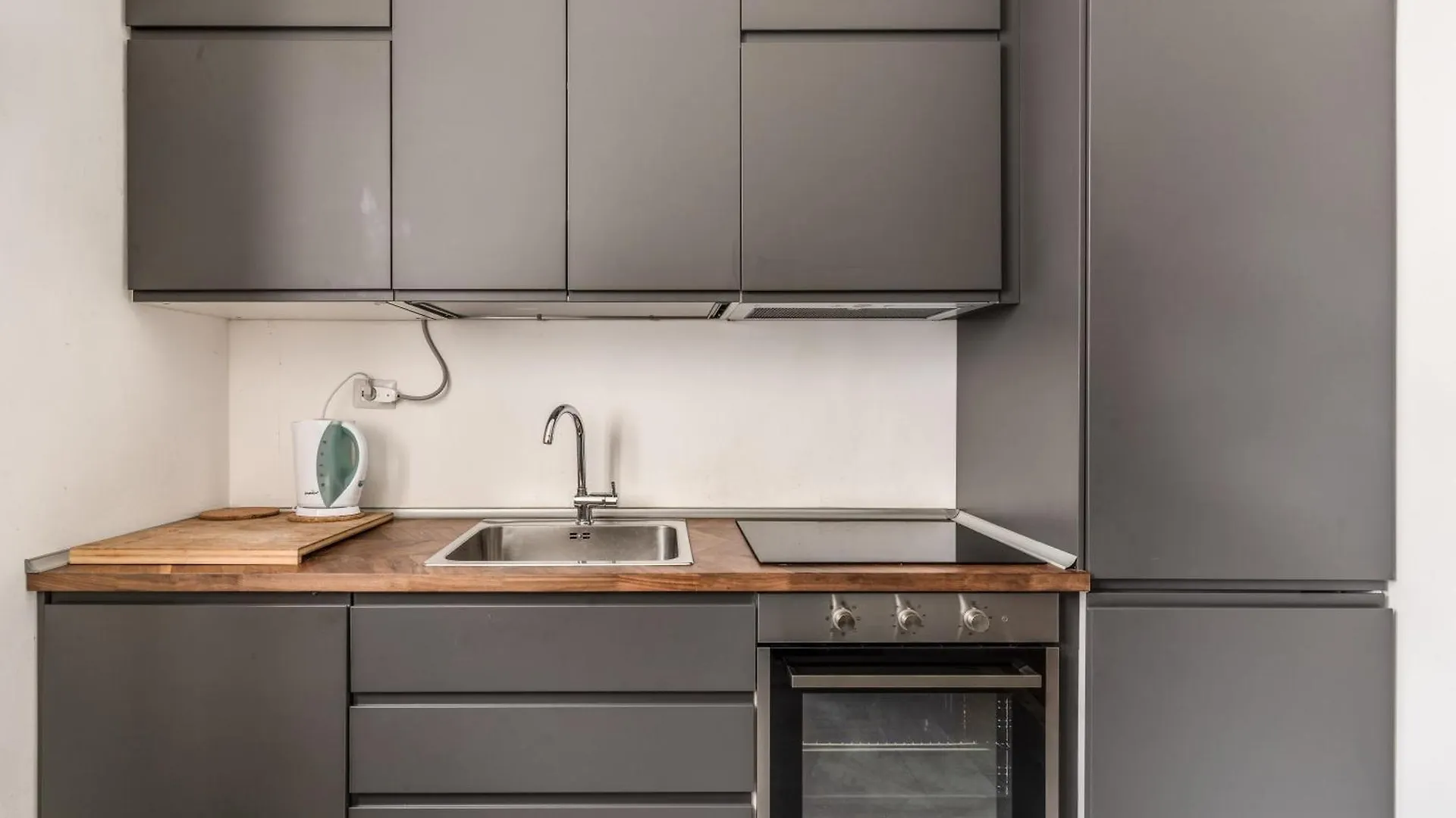Apartment Lovely Renovated Flat By Vatican Rome Italy