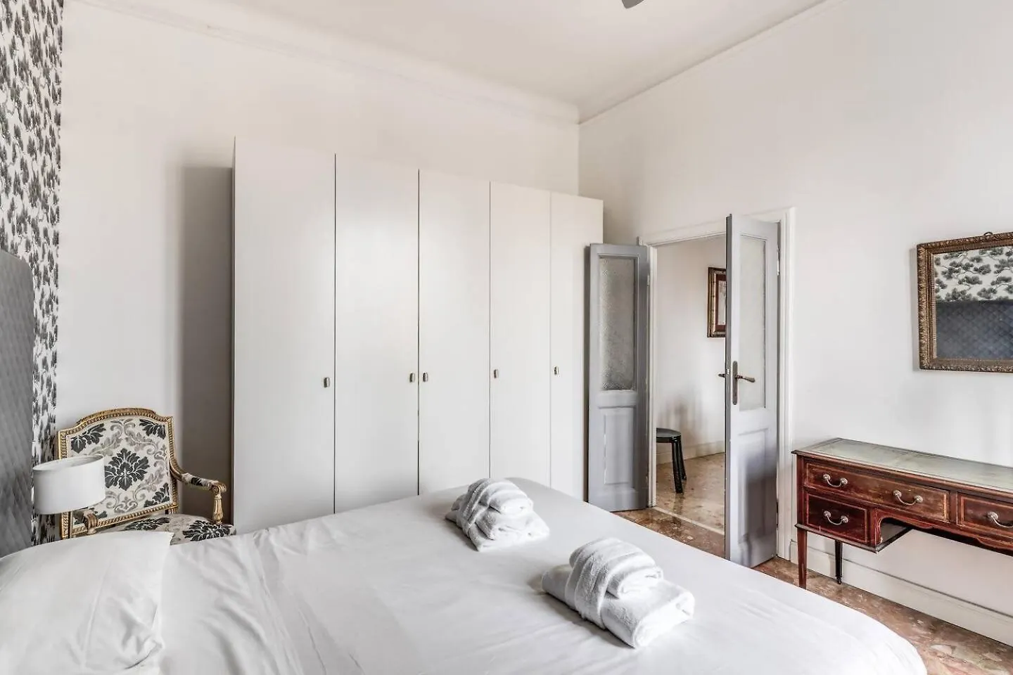 Lovely Renovated Flat By Vatican Rome Apartment