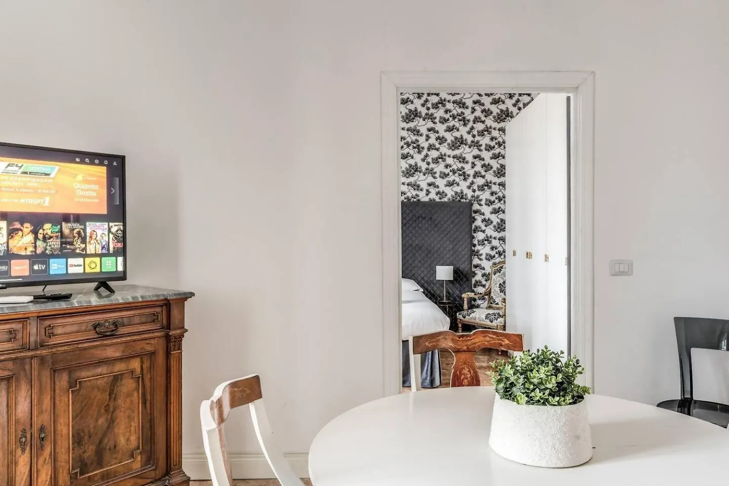 Apartment Lovely Renovated Flat By Vatican Rome