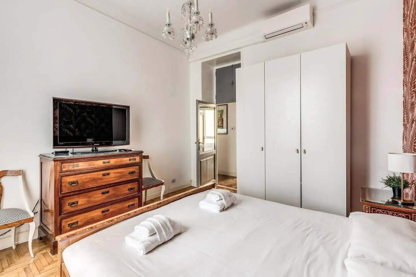 Apartment Lovely Renovated Flat By Vatican Rome